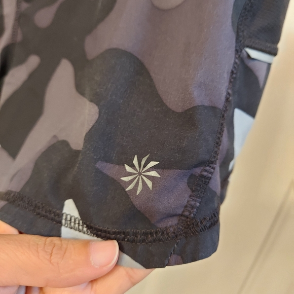 Athleta camo shorts - Picture 4 of 6